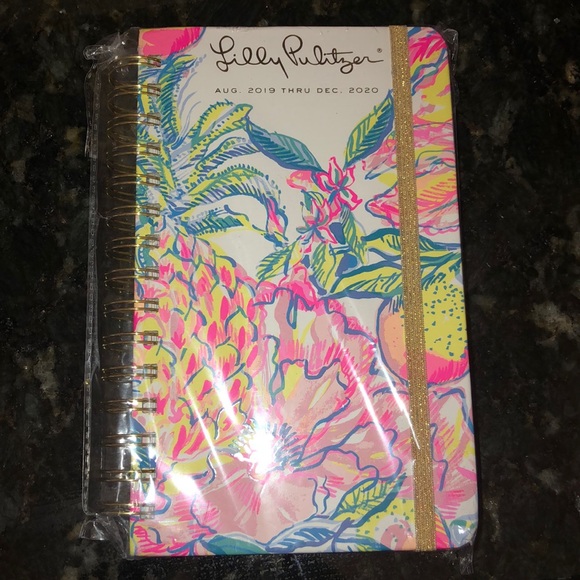 Lilly Pulitzer Other - Lilly Pulitzer Planner!
